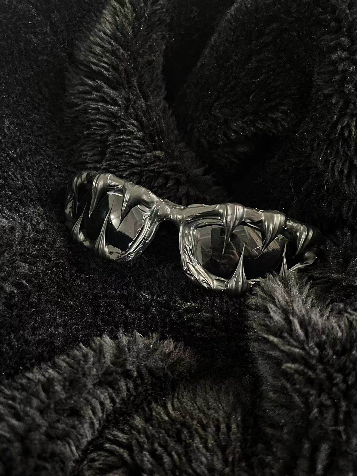 Venom Y2K Streetwear Handmade Resin Drip Sunglasses – Gothic Cyberpunk Statement | Blackyyds