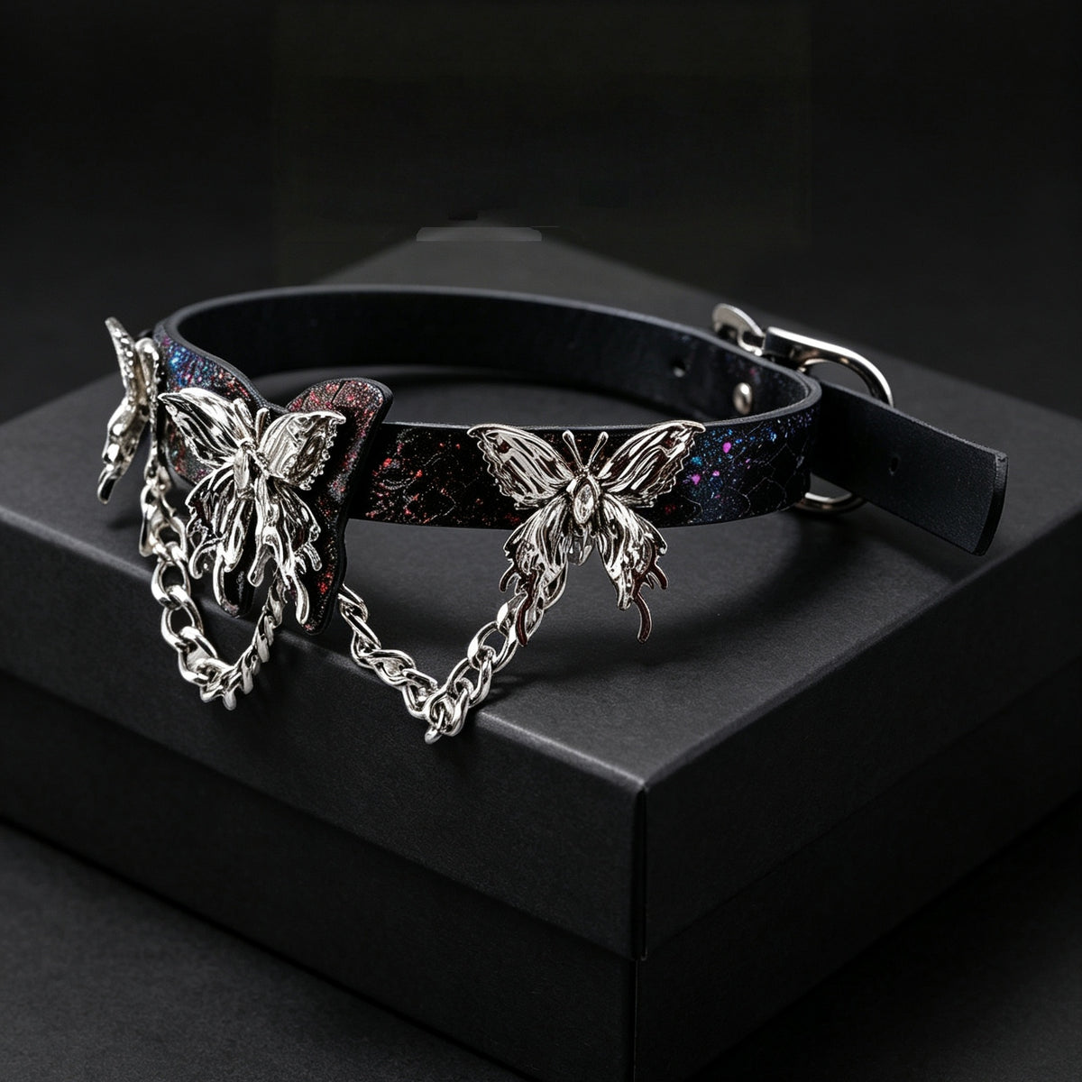 Genuine Snakeskin Butterfly Choker – detail view | Blackyyds