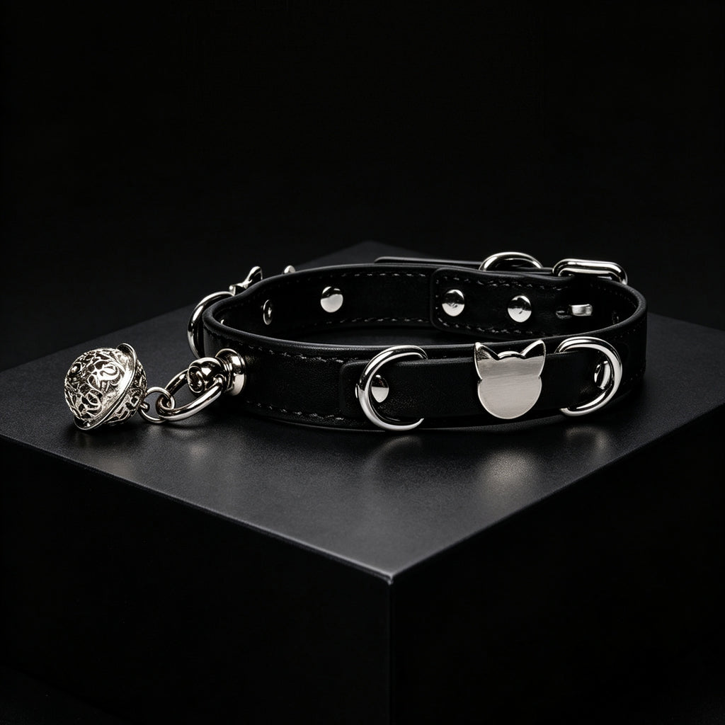 Genuine Leather Choker Necklace with Leash – detail view | Blackyyds