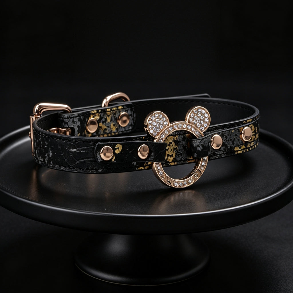 Rhinestone Choker Necklace with Leash Chain – detail view | Blackyyds