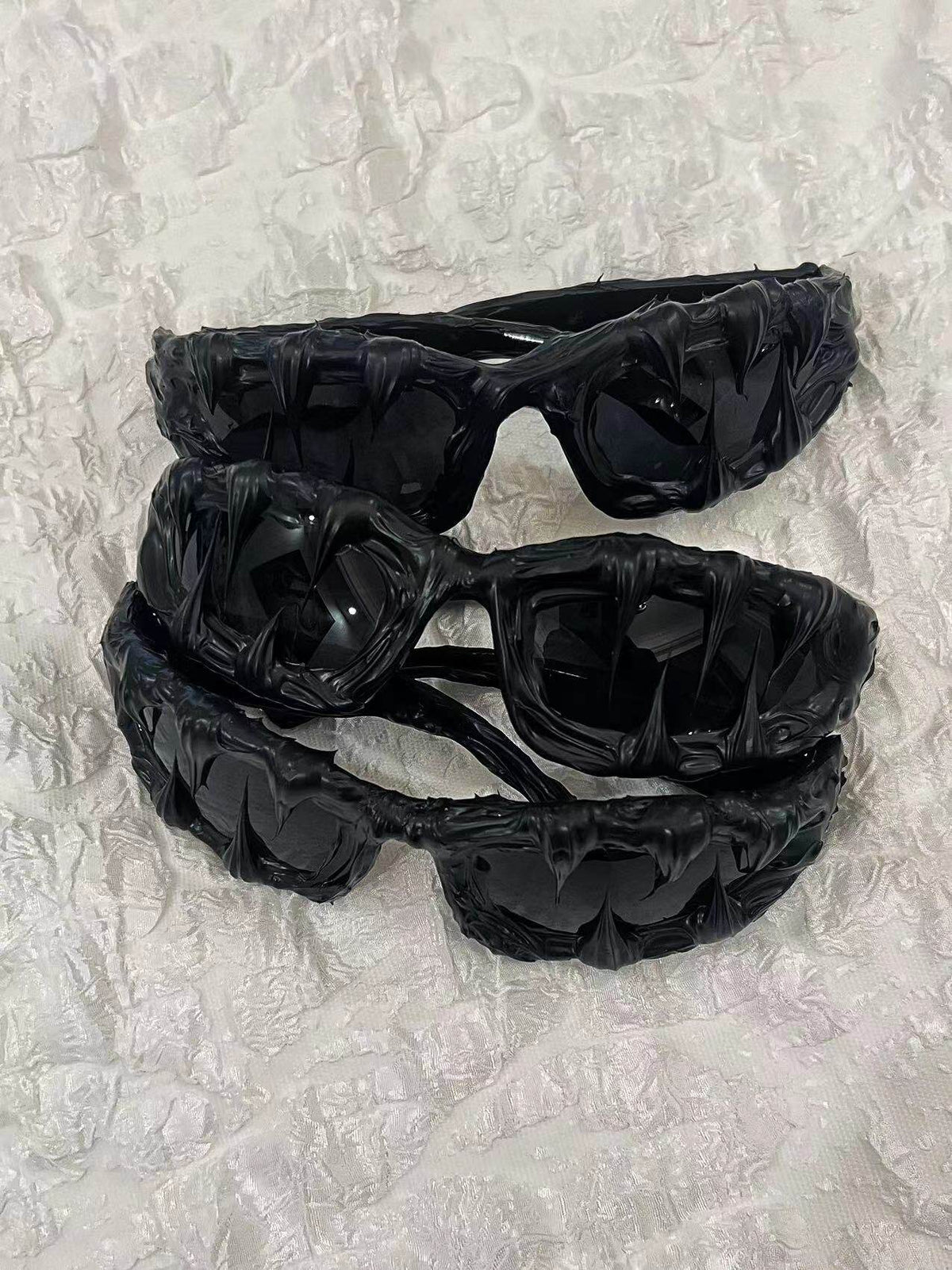 Venom Y2K Streetwear Handmade Resin Drip Sunglasses – Gothic Cyberpunk Statement close-up detail | Blackyyds