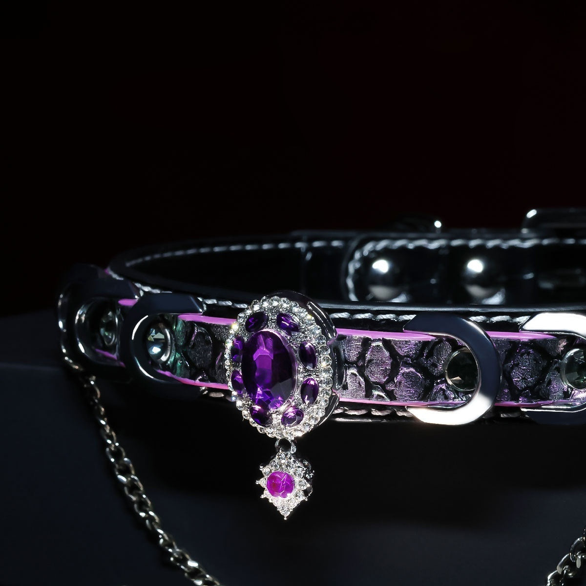 Purple Snake-Texture Choker Necklace Set – detail view | Blackyyds