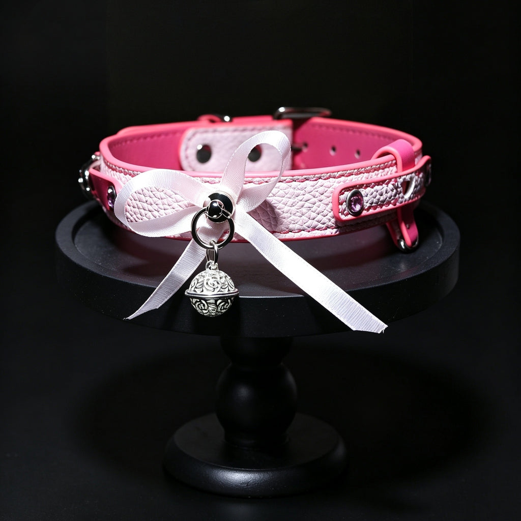 Pink Bow Bell Choker Necklace – detail view | Blackyyds