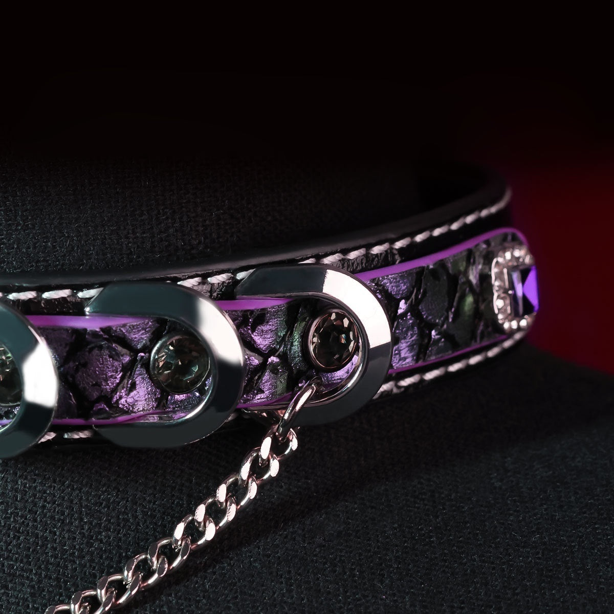 Purple Snake-Texture Choker Necklace Set – styled view | Blackyyds