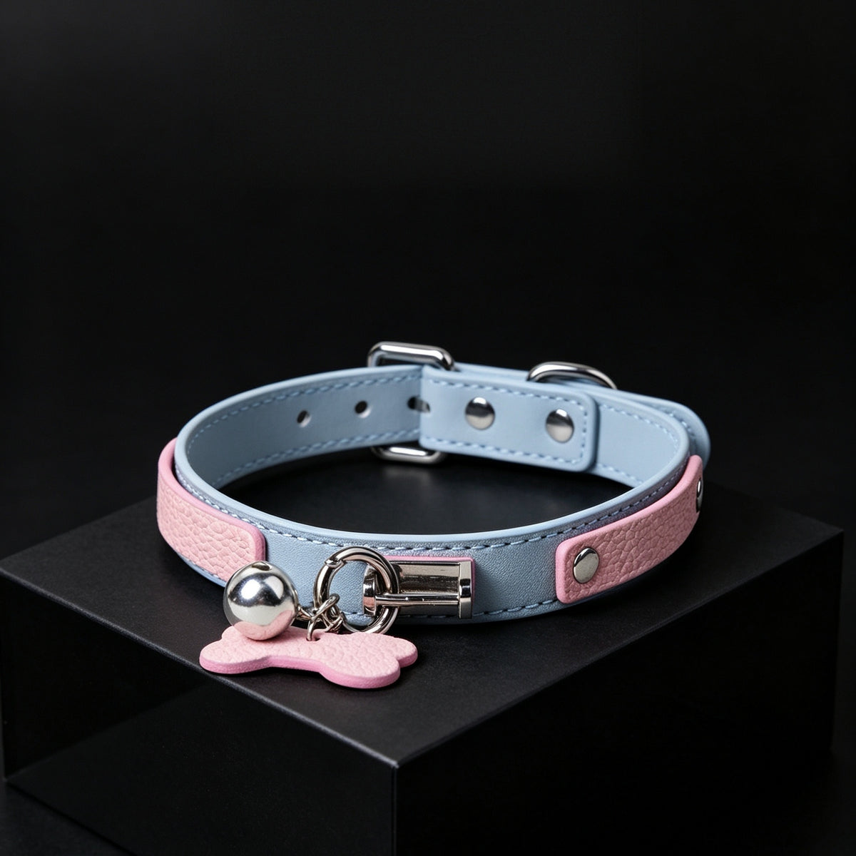 Blue & Pink Bone Charm Bell Choker with Leash Chain – close-up | Blackyyds
