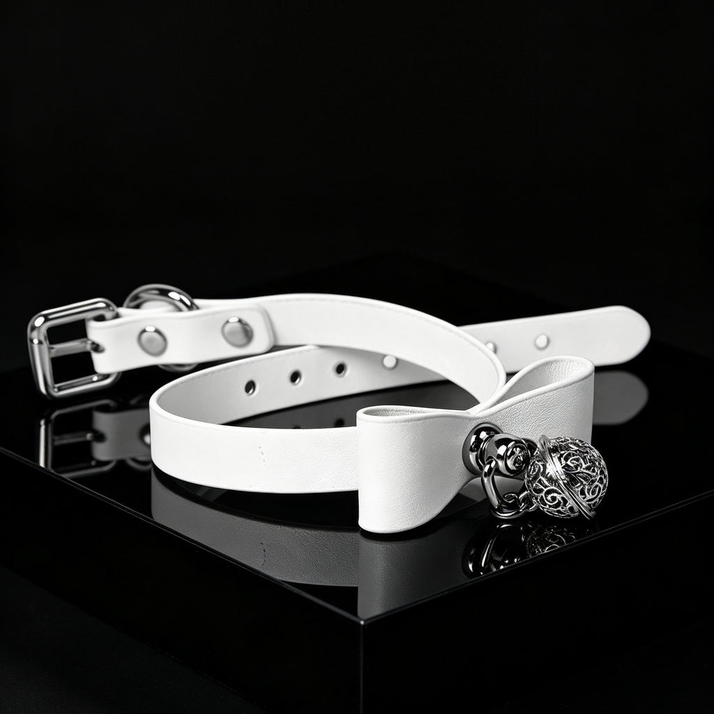Bow Bell Leather Choker Necklace with Leash Chain – close-up | Blackyyds