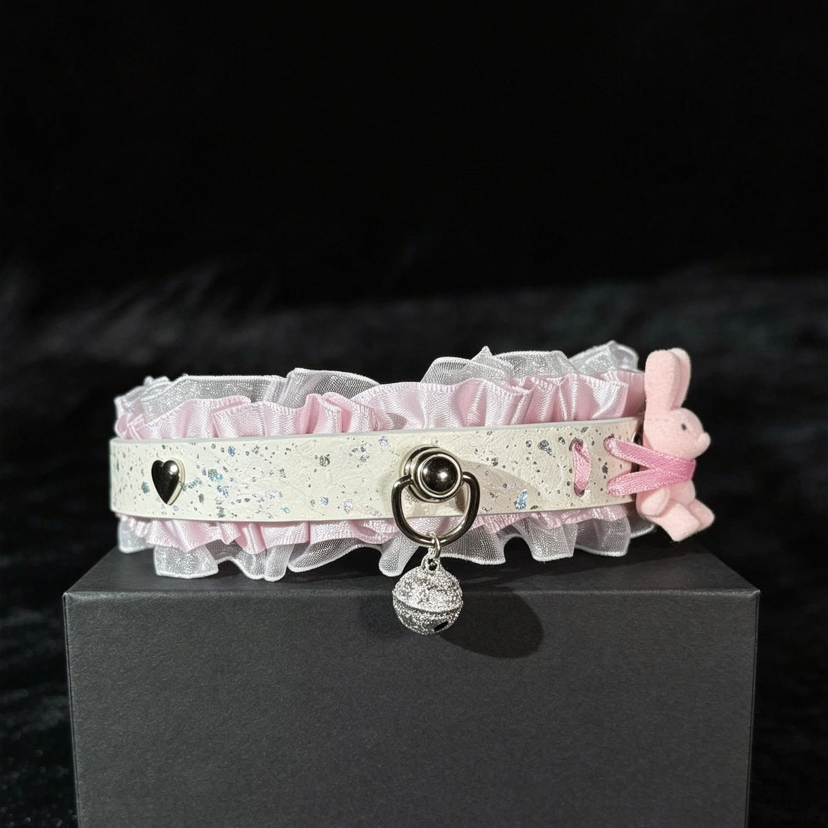 Pink Lace Bell Choker with Leash Chain – close-up | Blackyyds