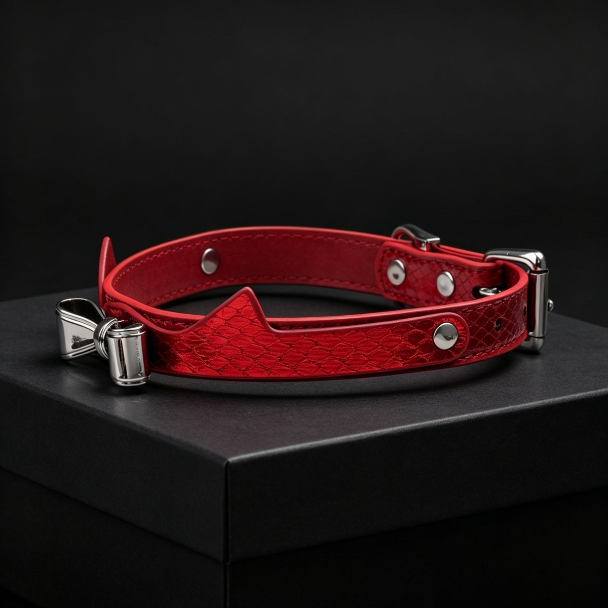 Red Snakeskin Cat Ear Bow Rhinestone Choker with Leash – close-up | Blackyyds