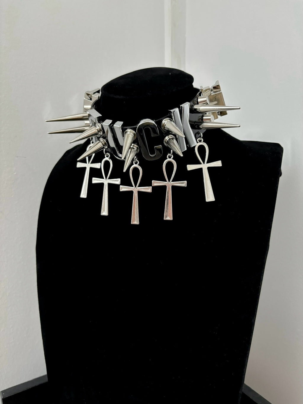 Original Handmade Punk Gothic Style Dark Series Black Heavy Metal Rock Music Festival Party Visual Exaggerated Rivet Choker