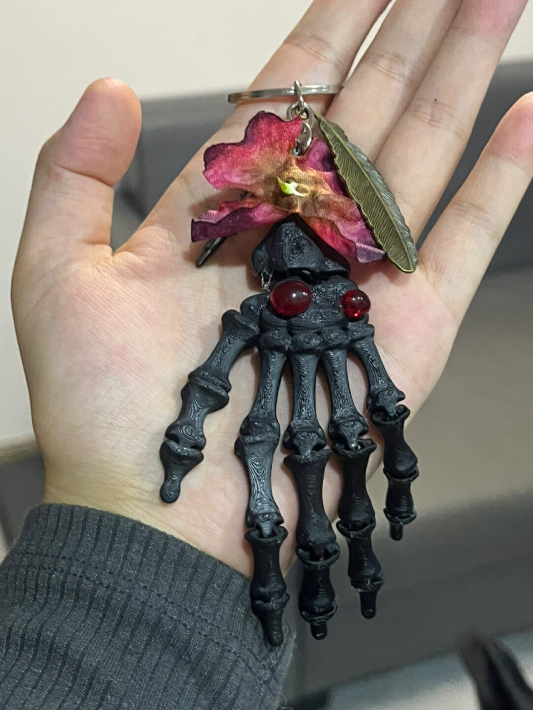 Gothic Eternal Rose Skeleton Hand Resin Keychain - Day of the Dead Y2K Bag Charm