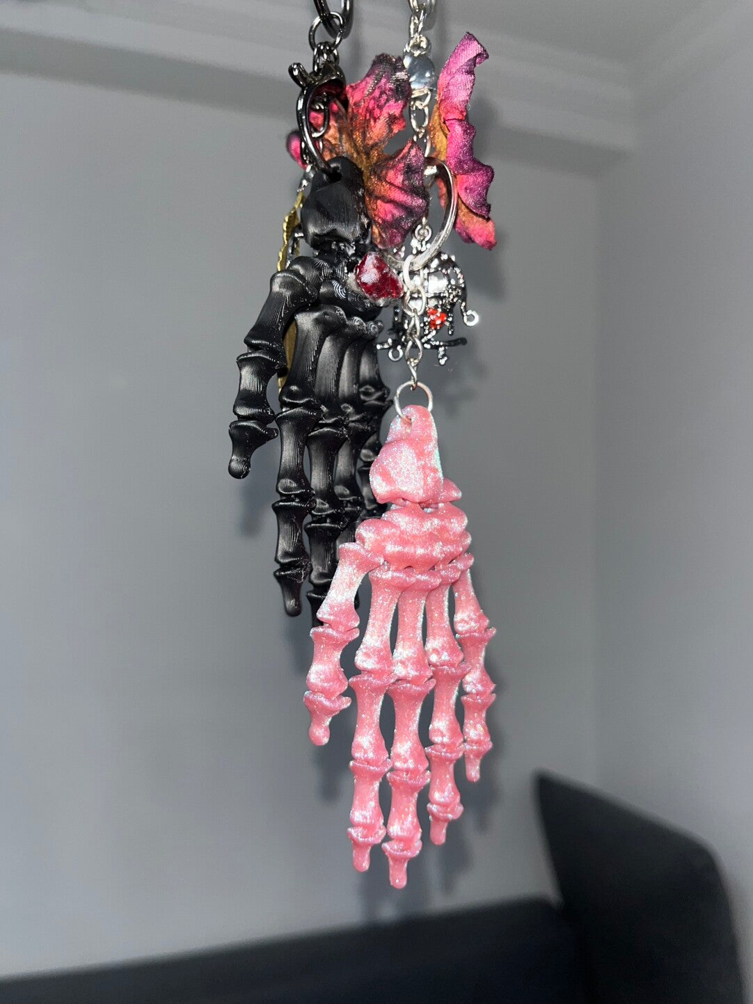 Gothic Eternal Rose Skeleton Hand Resin Keychain - Day of the Dead Y2K Bag Charm