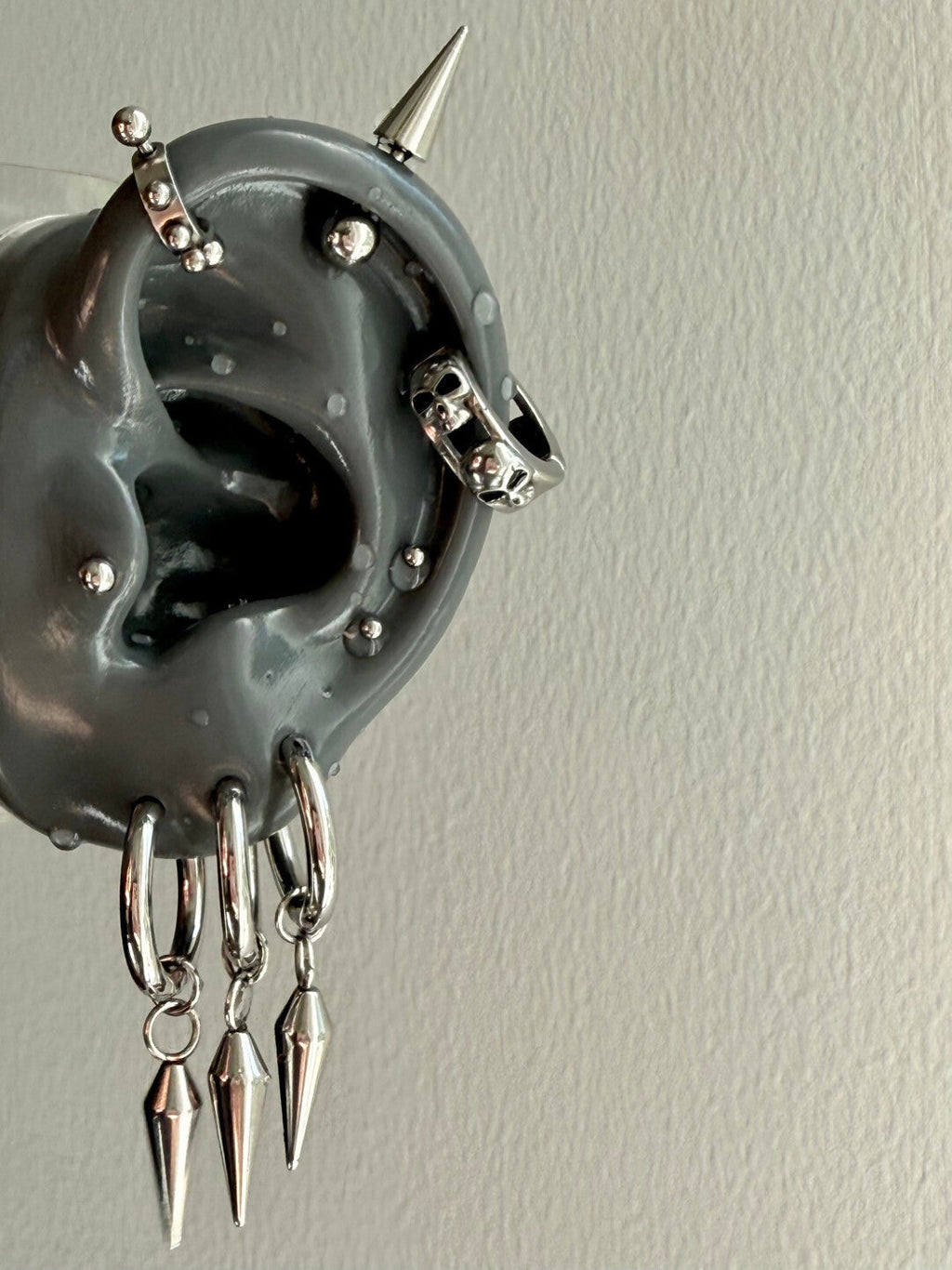 [D Series]Single Spiked Drop Hoop - Stainless Steel U-Shaped Ear Cuff / Punk Gothic Earring