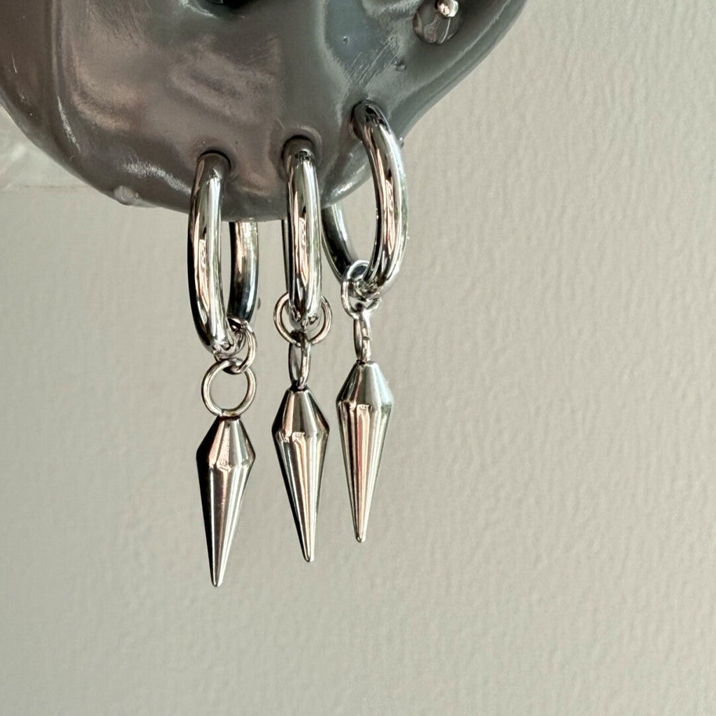 [D Series]Single Spiked Drop Hoop - Stainless Steel U-Shaped Ear Cuff / Punk Gothic Earring