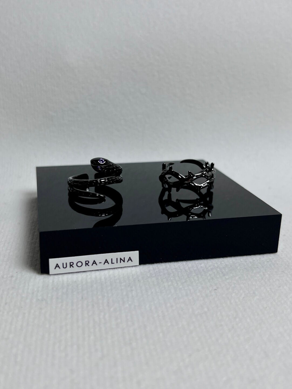 Forbidden Spirit Snake Ins Purple Zircon Snake Ring (Thorns)