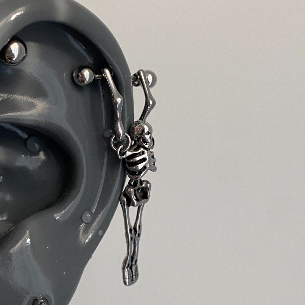 Anello unisex con gancio per orecchio a forma di teschio e scheletro | Orecchini a perno e a cerchio ipoallergenici