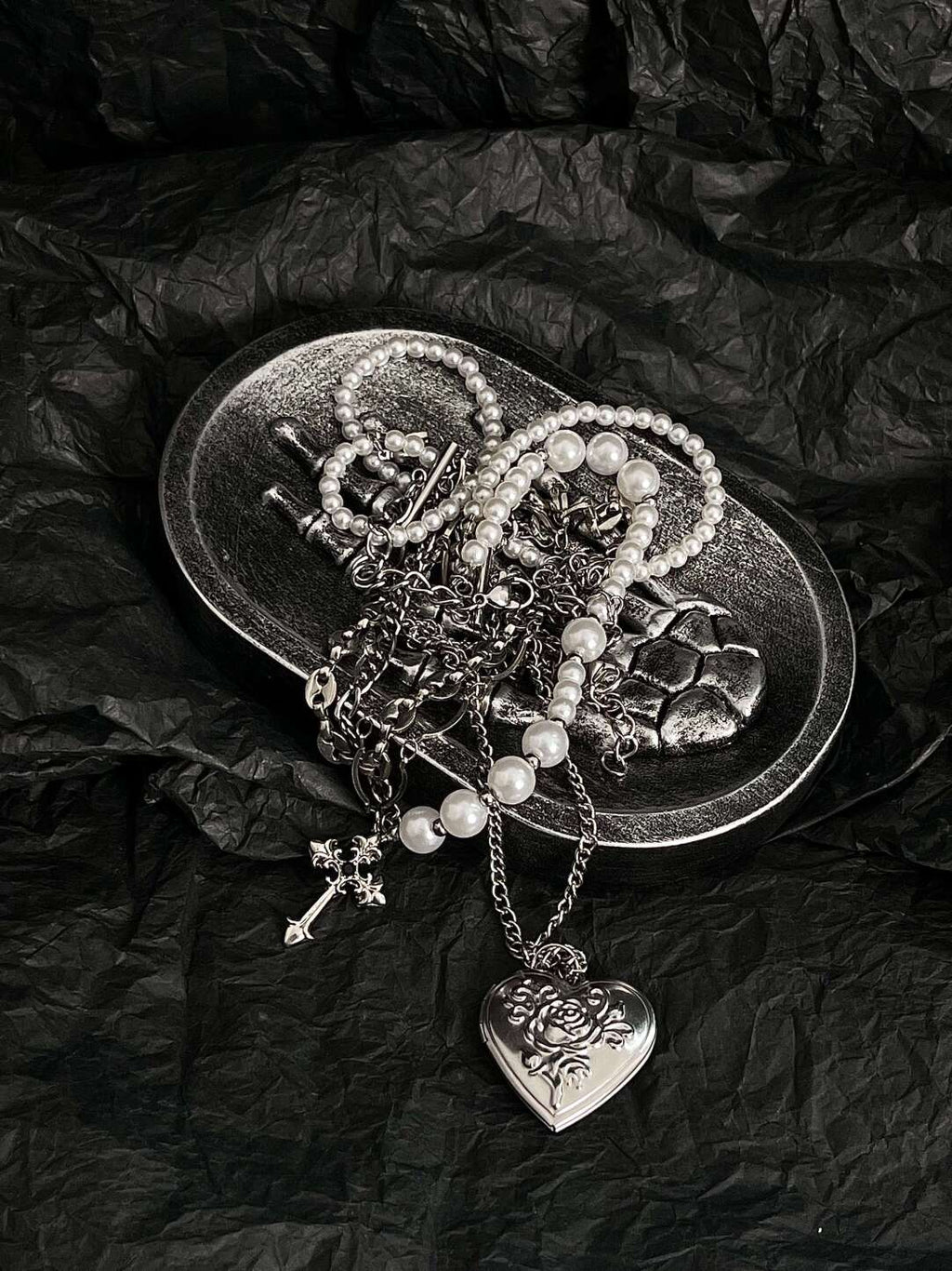 Ghost Hand Soap Holder | Dark Punk Creative Home Niche Design Soap Dish Tray Storage · Brown