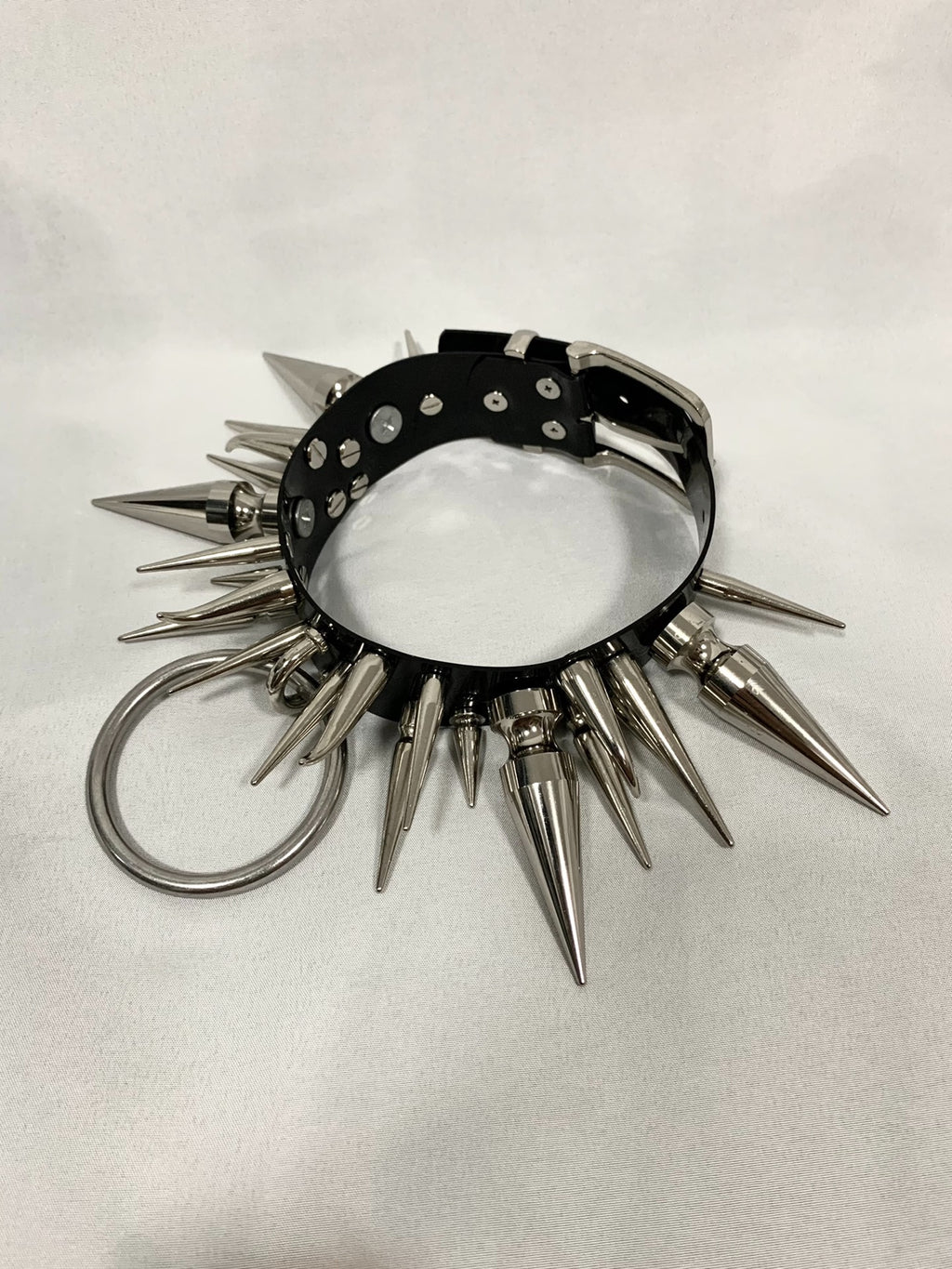 Collana girocollo punk in metallo gotico con borchie giganti "Wicked Witch" originale fatta a mano | Collana della sottocultura alternativa Y2K