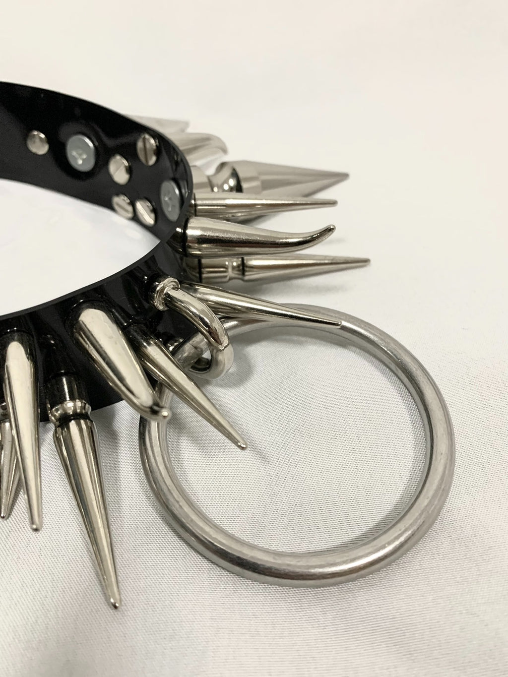 Collana girocollo punk in metallo gotico con borchie giganti "Wicked Witch" originale fatta a mano | Collana della sottocultura alternativa Y2K