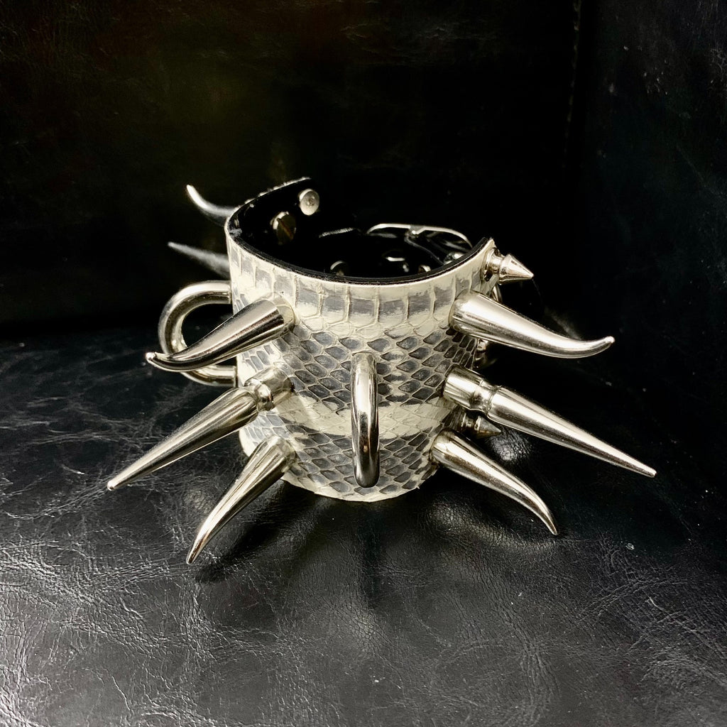 【Serpent Lance】Collana, bracciale, polsino per braccio, polsino per gamba, accessorio choker in pelle di serpente darkwear gotico punk fatto a mano