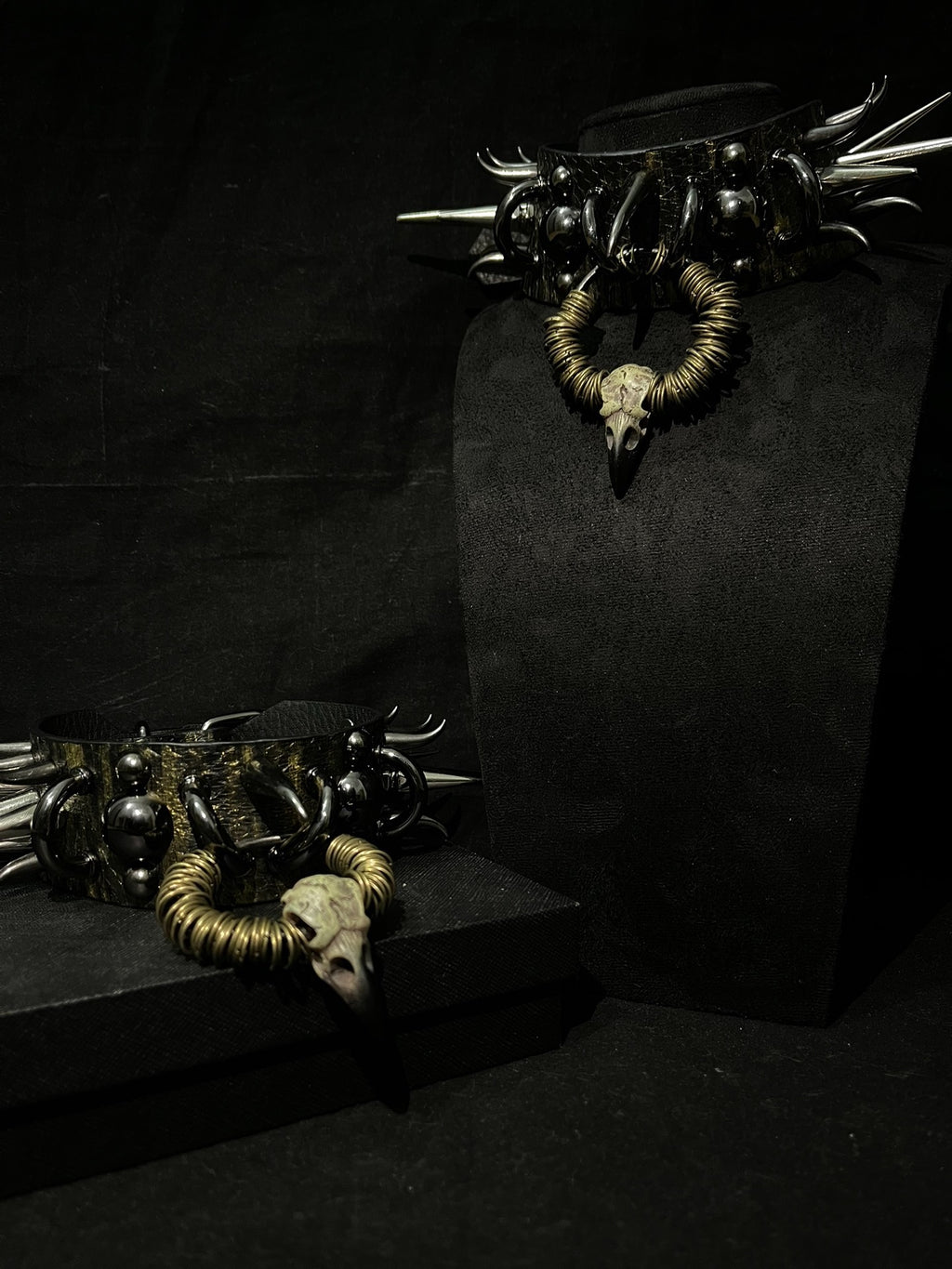 Raven Gothic Punk Snake Pattern Spike Choker Necklace Unisex