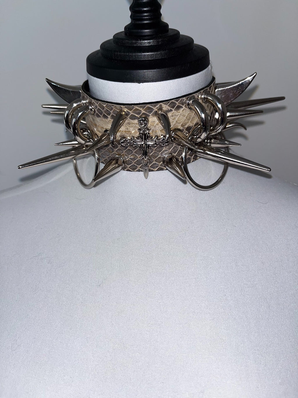 Rock & Gothic Punk Snake Skin Rivet Choker Necklace - Heavy Metal Statement Piece