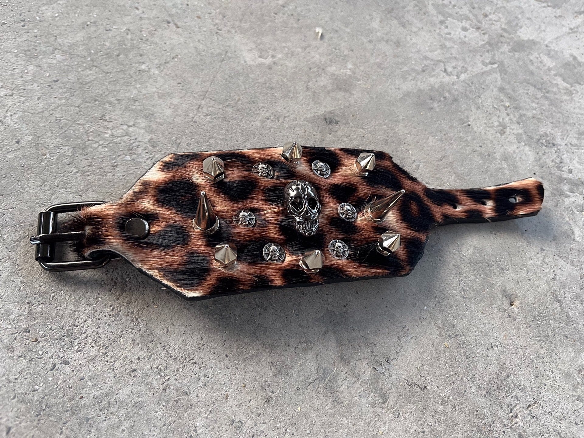 Rock Gothic Punk Shibuya Style Leopard Print Cowhide Metal Studded Bracelet - Y2K Heavy Metal Fashion