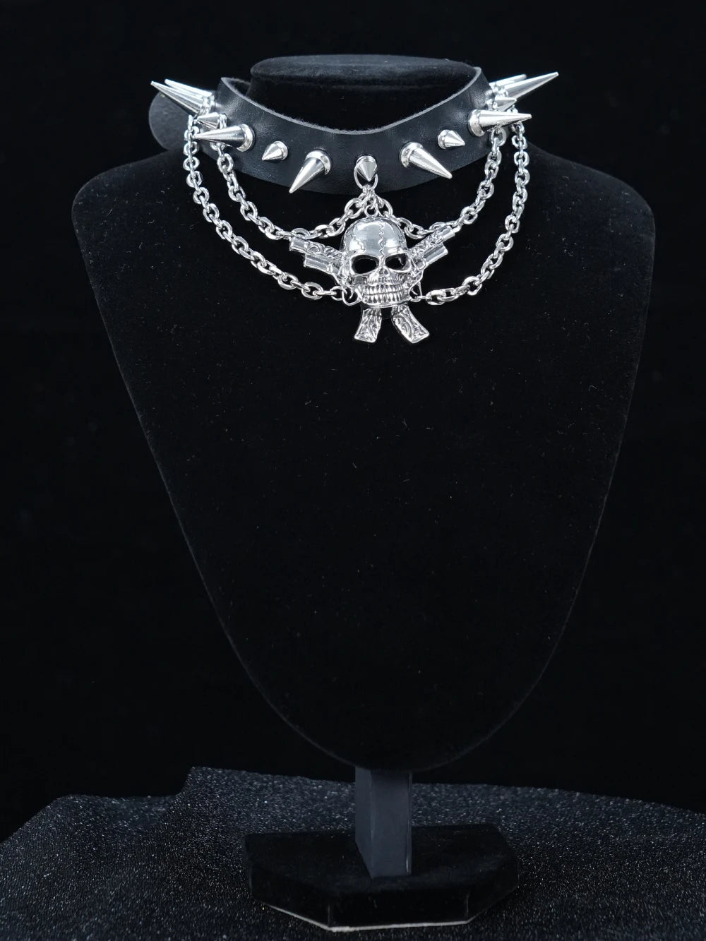 Y2K Punk Skull Choker – Black Leather Collar with Spikes & Layered Chains