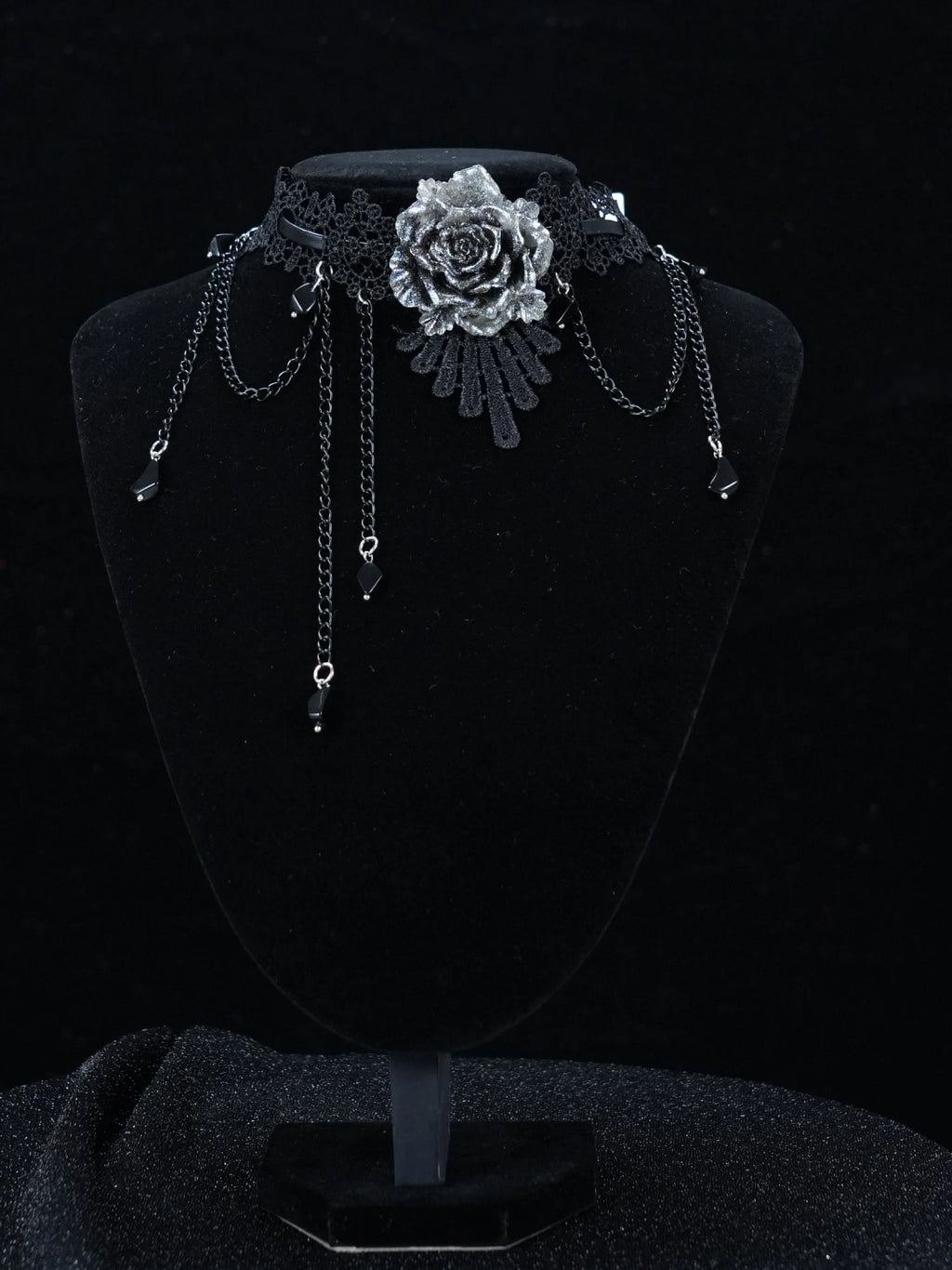 Y2K Gothic Lace Choker – Silver Rose Pendant with Dangling Black Chains