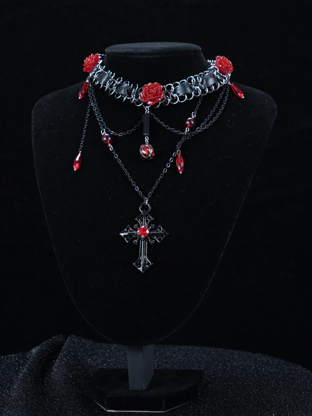 Y2K Gothic Layered Necklace – Silver Chains with Red Roses & Cross Pendant