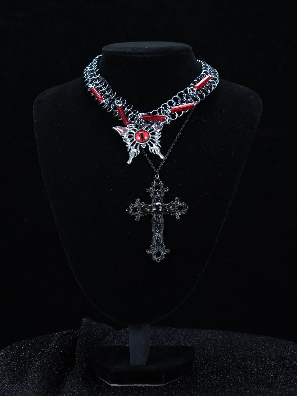 Y2K Gothic Red Evil Eye Layered Necklace – Silver Chain with Red Beads & Cross Pendant