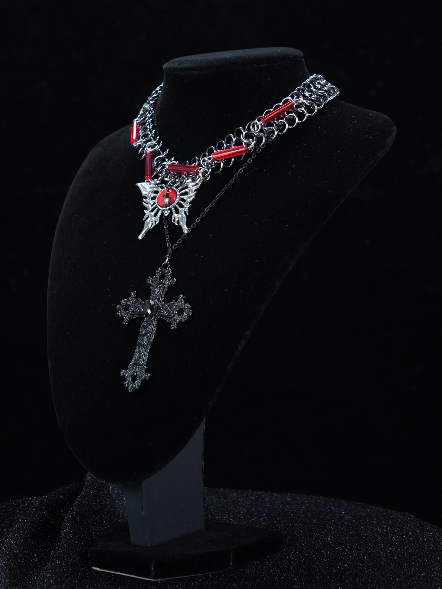 Y2K Gothic Red Evil Eye Layered Necklace – Silver Chain with Red Beads & Cross Pendant