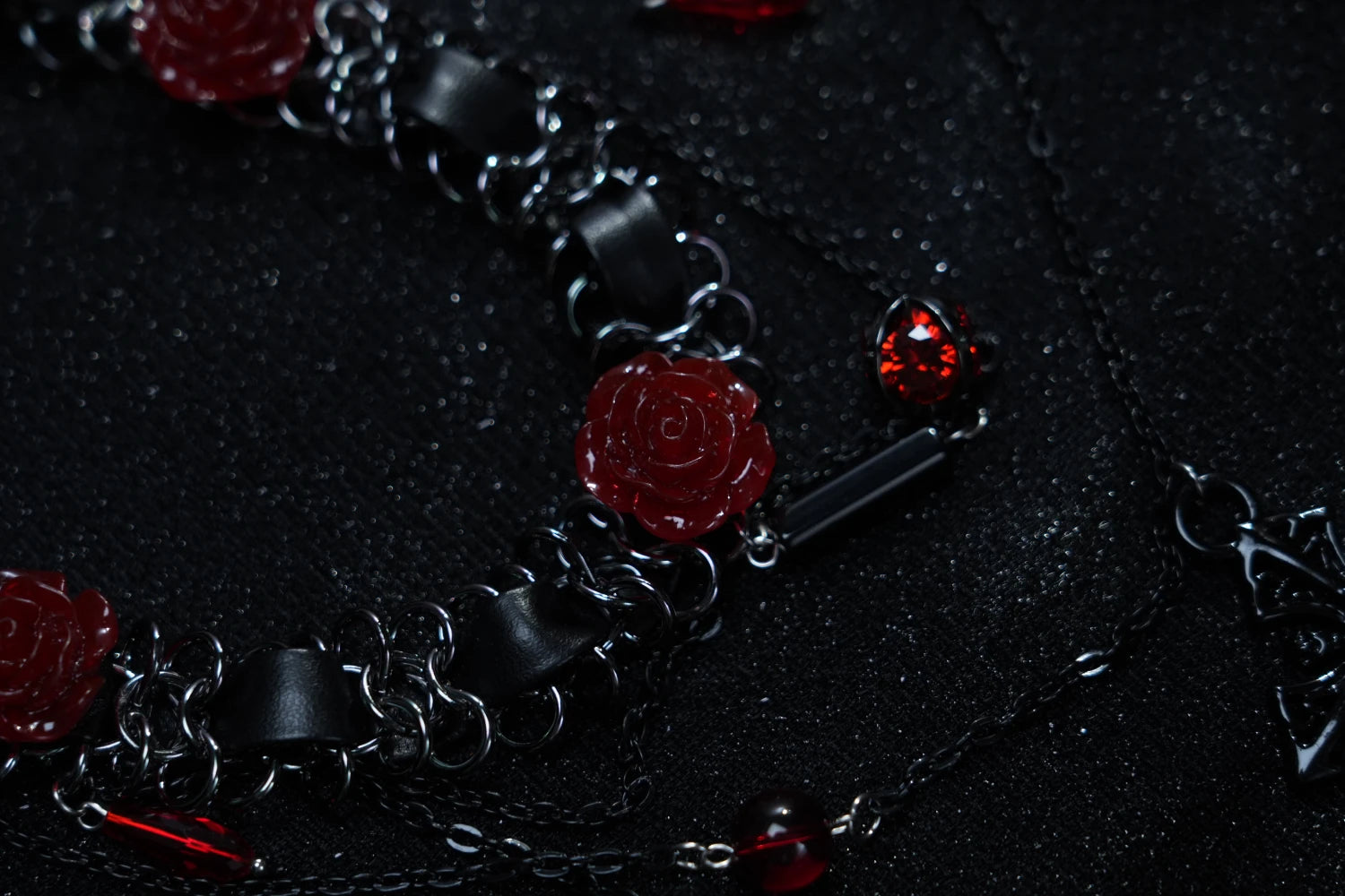 Y2K Gothic Layered Necklace – Silver Chains with Red Roses & Cross Pendant