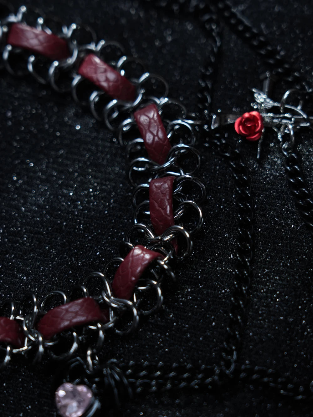 Y2K Gothic Cross Choker – Dark Metal Cross Pendant with Reddish Gemstones