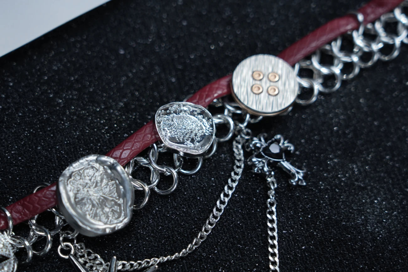 Y2K Burgundy Velvet Choker – Silver Star & Heart Charm Gothic Necklace