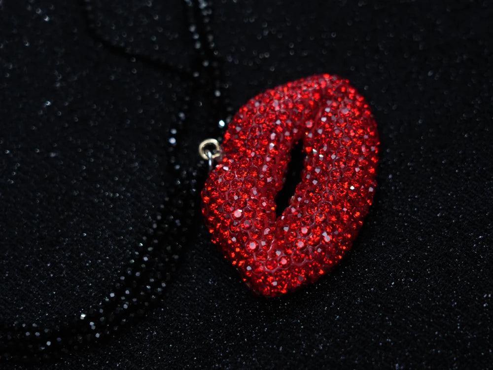 Y2K Red Lips Necklace – Crystal Lip Pendant with Layered Dark Beaded Chains