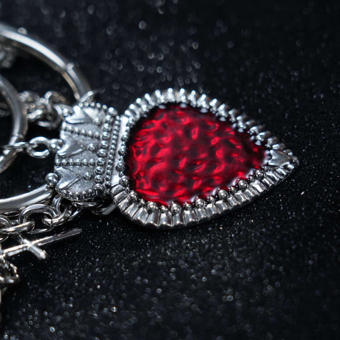 Y2K Gothic Heart Choker – Black Leather Necklace with Spikes, Chains & Red Gem Pendant