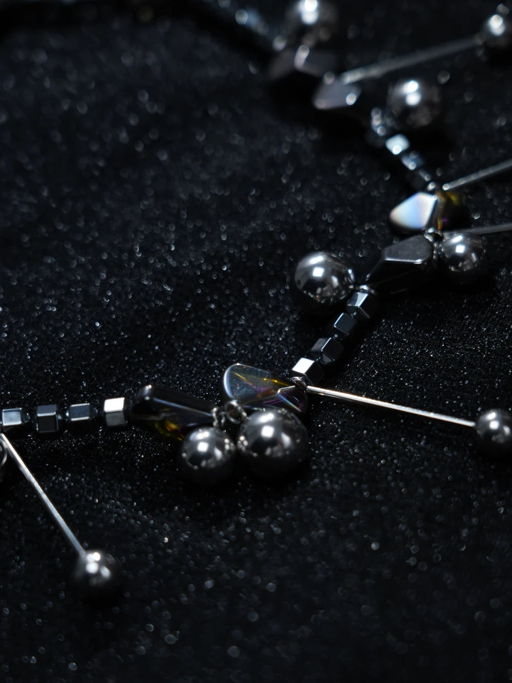 Y2K Iridescent Stone Drop Necklace – Silver Beaded Chains with Shimmering Light-Reflective Stones