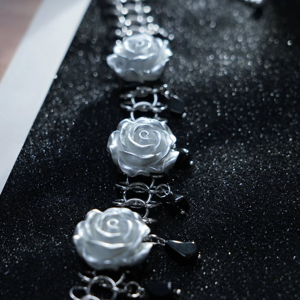 Collana girocollo con rosa gotica Y2K – Collana con fiore di rosa bianca