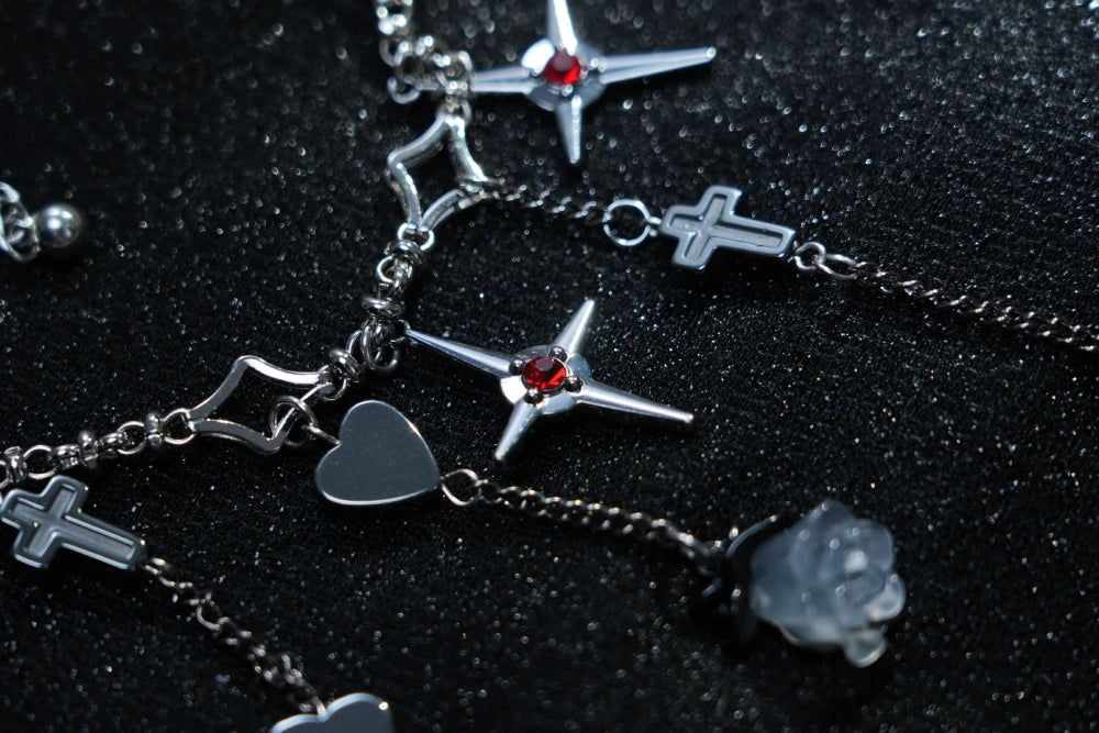 Y2K Gothic Heart & Cross Charm Necklace – Silver Chain with Cross Accents