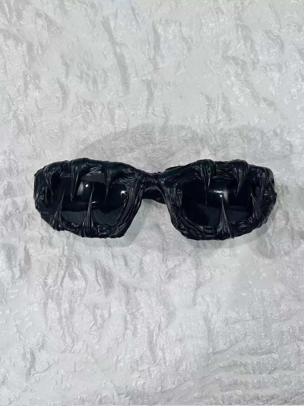 "Venom" Y2K Streetwear Handmade Resin Drip Sunglasses – Gothic Cyberpunk Statement