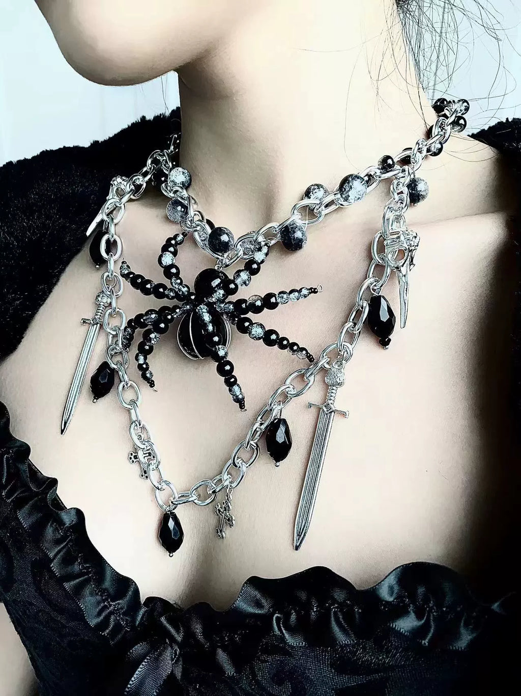 Collana Venom Spider Dark Gothic Punk fatta a mano