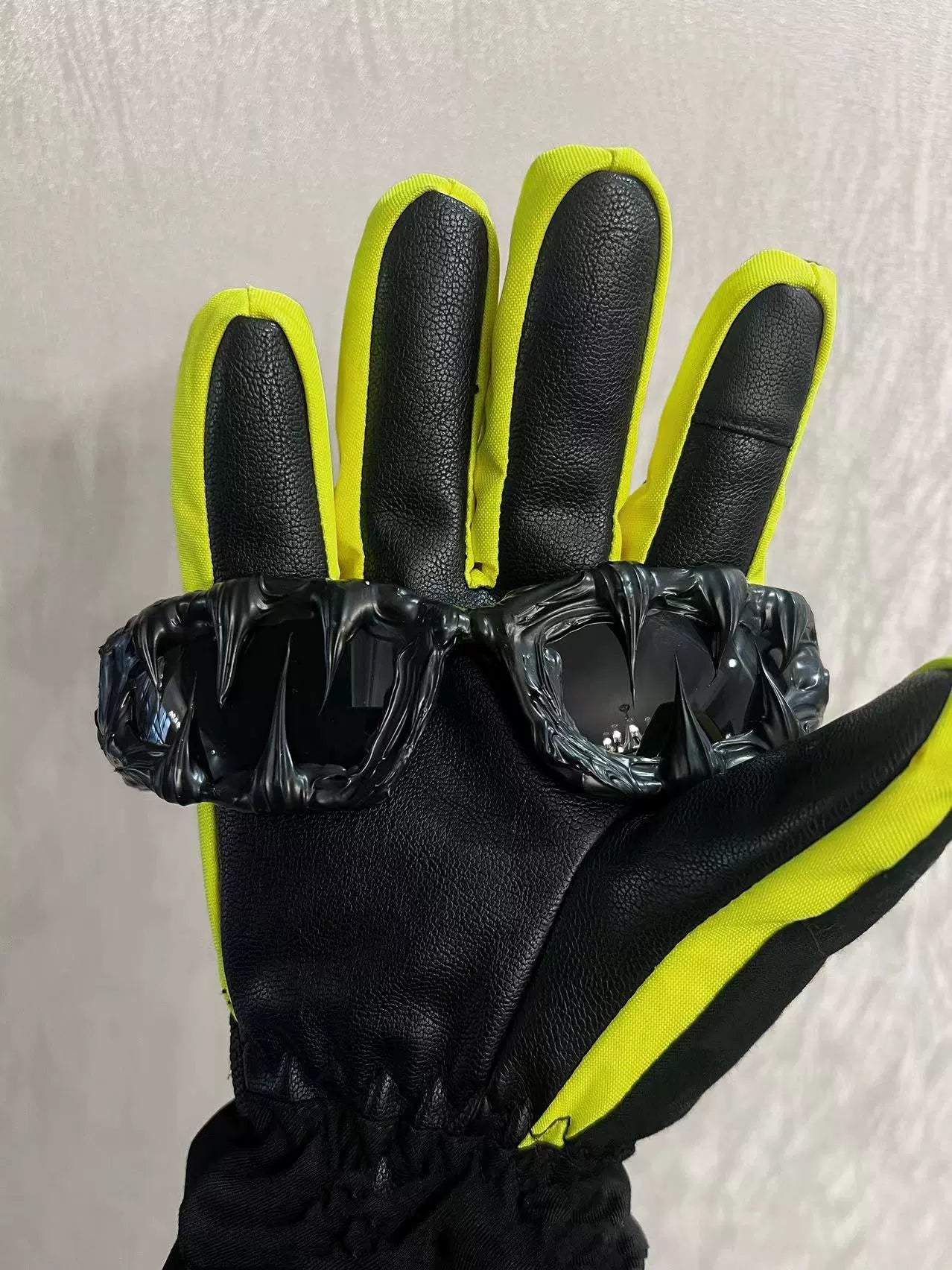 "Venom" Y2K Streetwear Handmade Resin Drip Sunglasses – Gothic Cyberpunk Statement