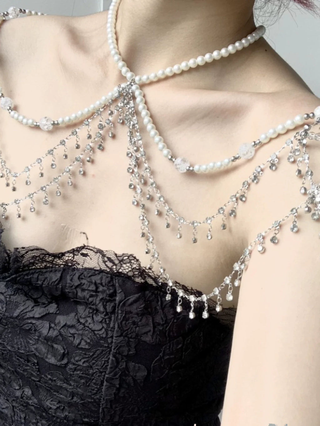 Cadena de hombro con diseño de araña preciosa hecha a mano, cadena corporal punk gótica oscura de diseño original