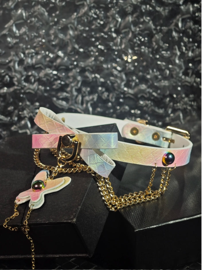 Pastel Goth Holographic Butterfly Choker - Iridescent Leather Bow Collar with Gold Chains & Fairycore Aesthetic