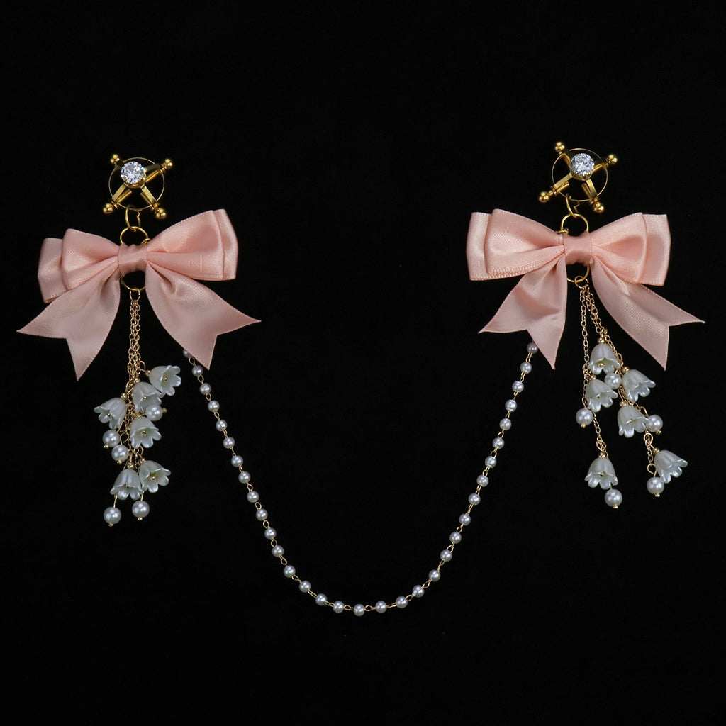 Gothic Bow Flower Chain Pendant - Metal Chain Detail gothic jewelry product view 2 | Blackyyds