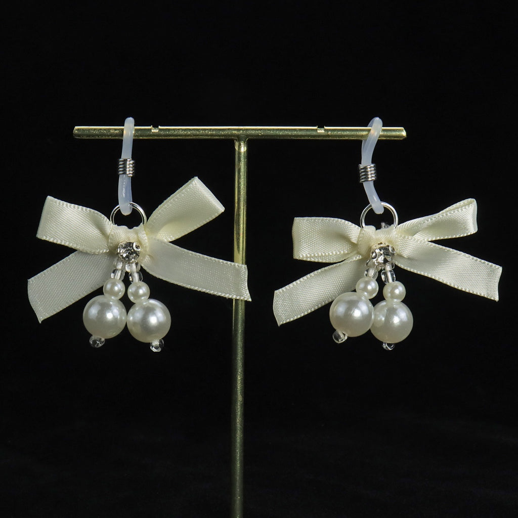 Gothic Bow Pendant - Multi-Color Pearl Clip Attachment product view 3 | Blackyyds
