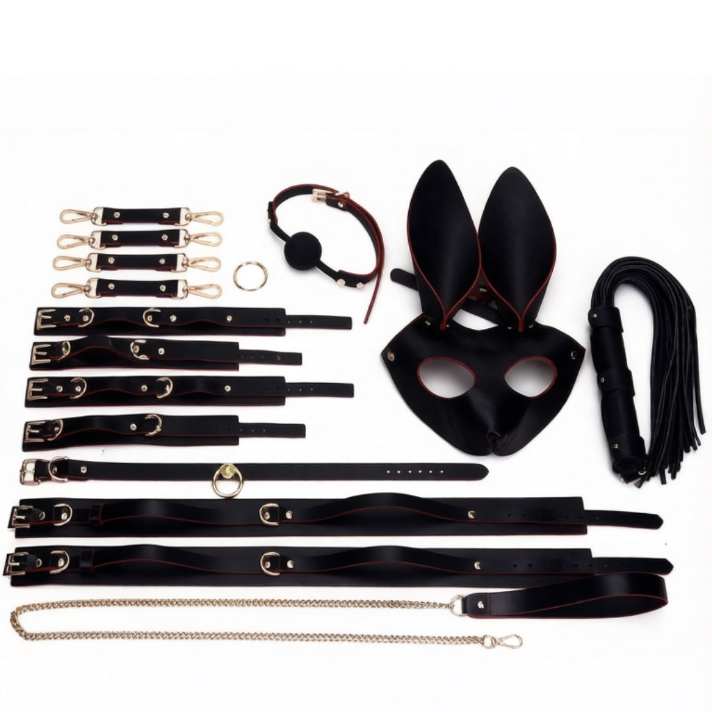 Gothic Choker Bracelet Mask Set - Black-and-Red Black close-up detail | Blackyyds