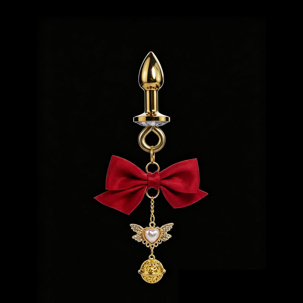 red gold angel heart pendant close-up of angel | Blackyyds