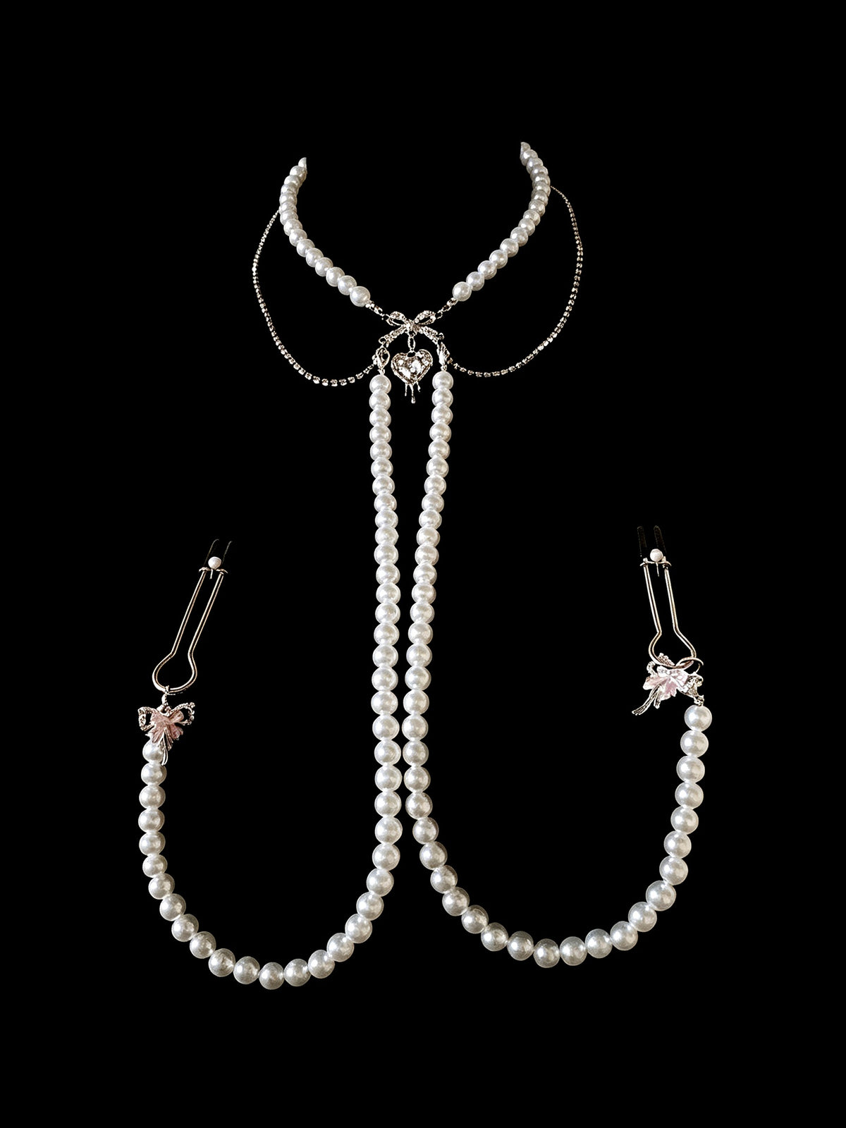Gothic Heart Choker - Pearl with Body Chain belly chain detail shot | Blackyyds