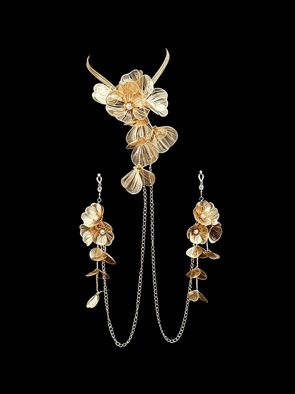 Gothic Oversized Flower Pendant - with Body Chain close-up detail | Blackyyds